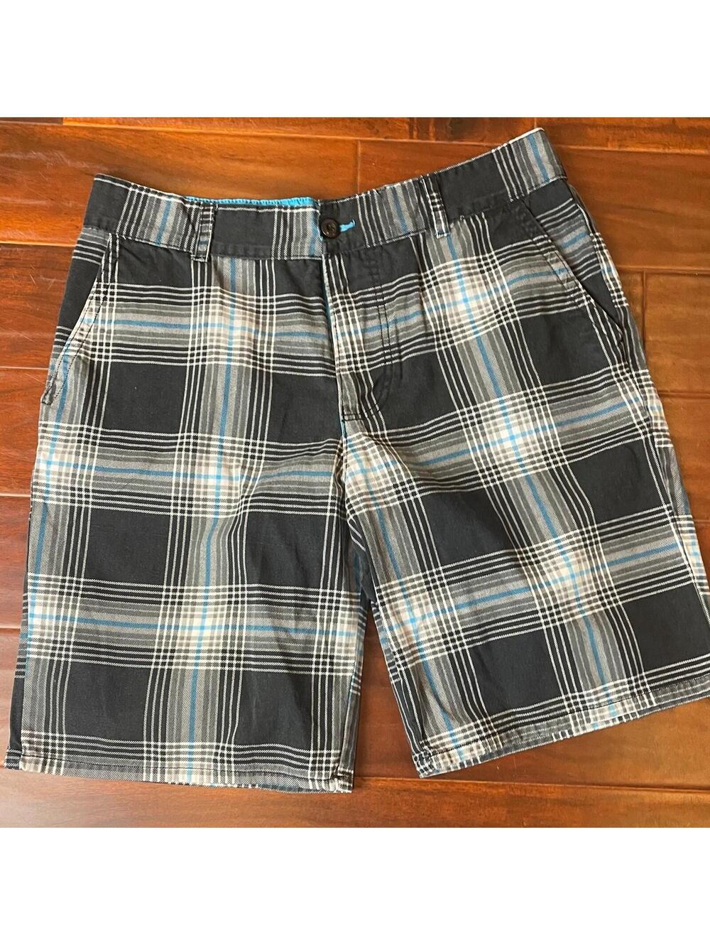 Vintage OP Ocean Pacific Skater Shorts Mens 36 Plaid